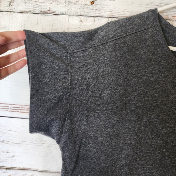 The North Face Dark Gray Short Sleeve Sweatshirt Kangaroo Pocket..size XL - Picture 4 of 10